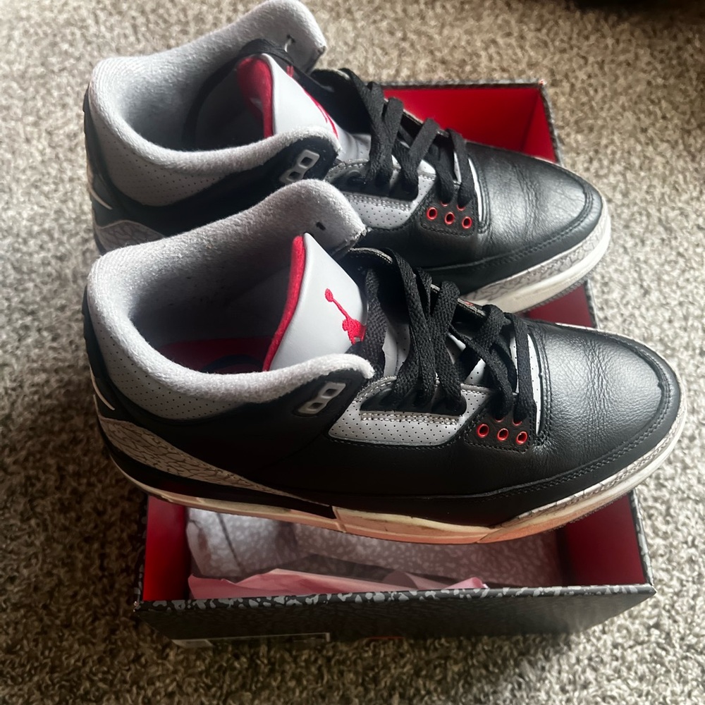 Retro Jordan Cement 3’s